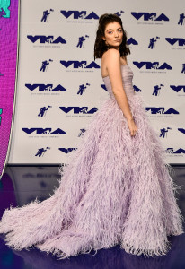 Lorde MTV VMAs LA Aug 27th 2017 (2)